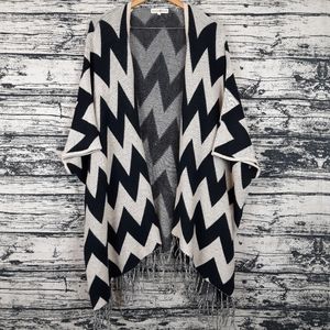 Knit KIMONO Chunky Chevron Pattern Fringe
